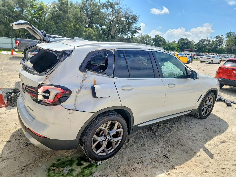 Foto 3 de la subasta – 2023 BMW X3 con VIN 5UX43DP07P9S50992