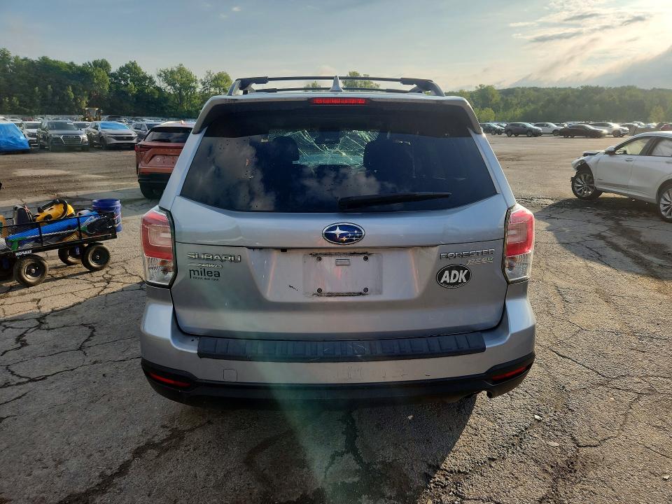 Photo 6 from auction – 2017 SUBARU FORESTER with VIN JF2SJAEC8HH488398