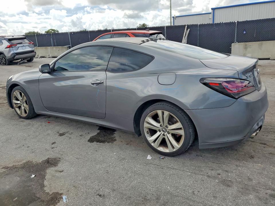 Photo 2 from auction – 2011 HYUNDAI GENESIS COUPE with VIN KMHHT6KD8BU064792