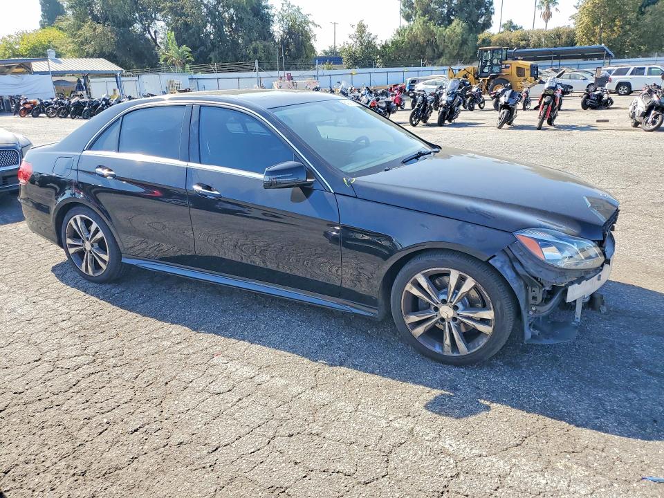 Photo 4 from auction – 2014 MERCEDES-BENZ E with VIN WDDHF5KB7EA910300