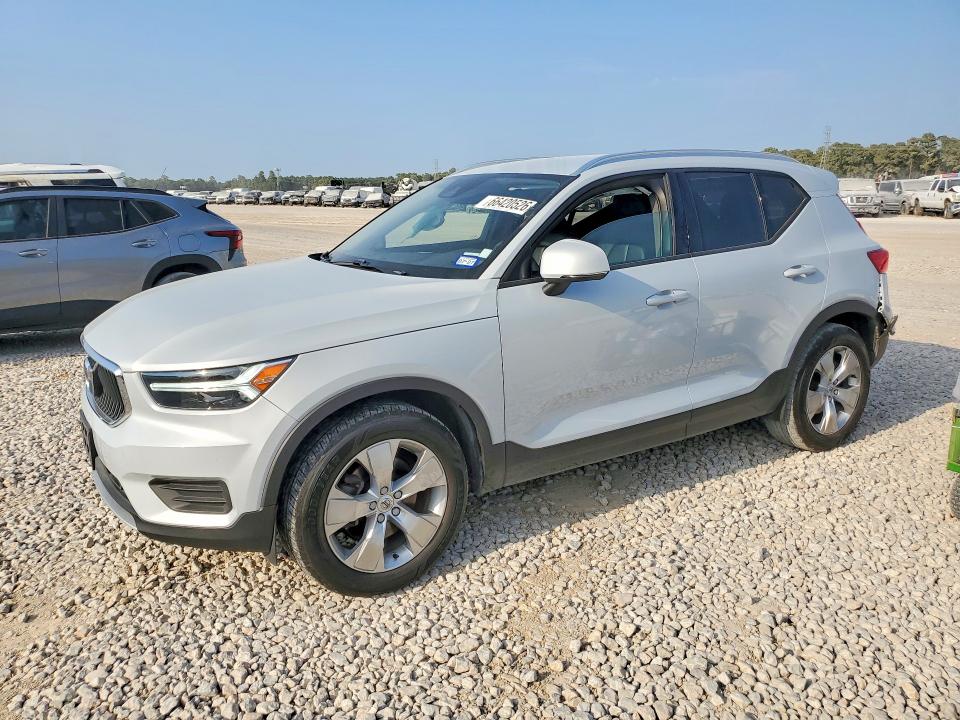 Снимка 1 от търг – 2022 VOLVO XC40 с VIN YV4AC2HK1N2725645