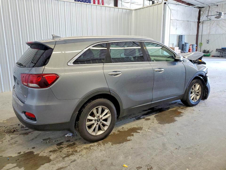 Photo 3 from auction – 2019 KIA SORENTO with VIN 5XYPG4A3XKG602265