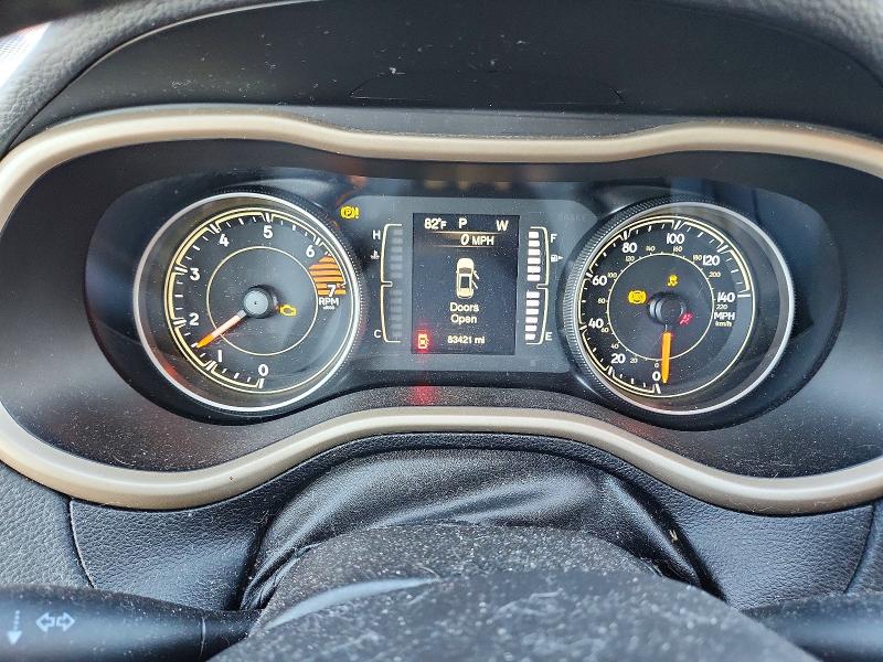 Photo 9 from auction – 2018 JEEP CHEROKEE with VIN 1C4PJLCB4JD557594