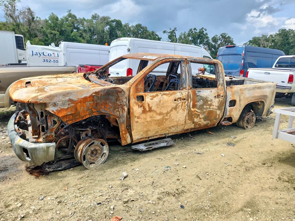CHEVROLET SILVERADO 2024 with VIN 2GC1YLE78R1226700 - Photo from auction