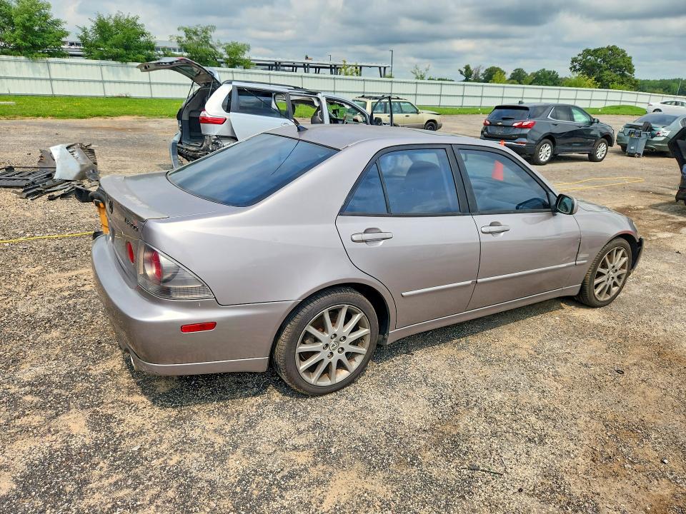 Zdjęcie 3 z aukcji – 2004 LEXUS IS z VIN JTHBD192340092443