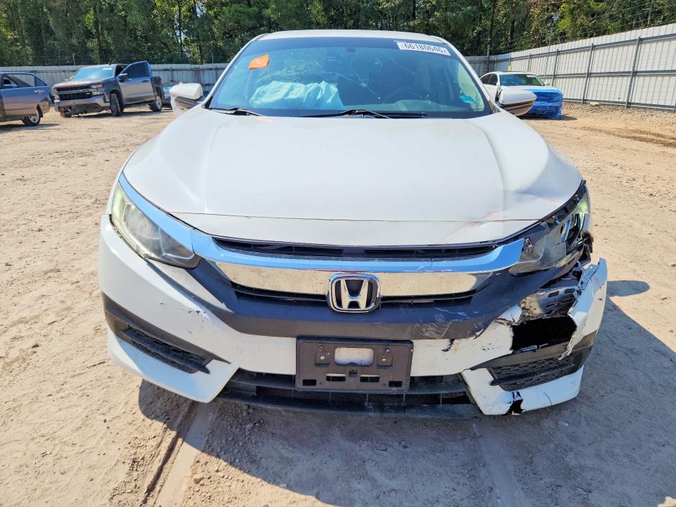 Photo 5 from auction – 2018 HONDA CIVIC with VIN 2HGFC2F55JH570235