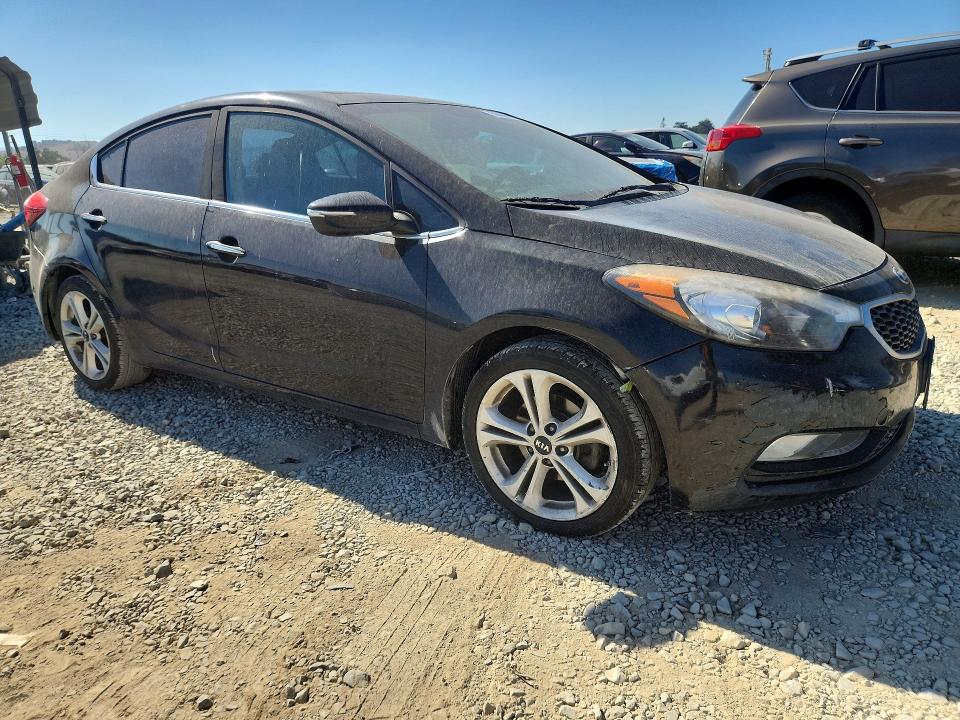 Photo 4 from auction – 2016 KIA FORTE with VIN KNAFZ4A81G5616053