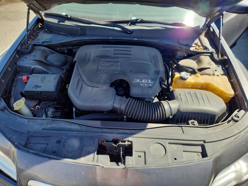 Photo 11 from auction – 2013 CHRYSLER 300 with VIN 2C3CCAAG3DH561241