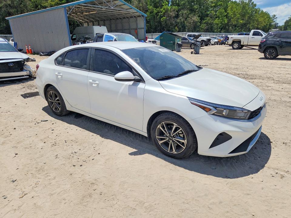 Photo 4 from auction – 2023 KIA FORTE with VIN 3KPF24AD2PE639656