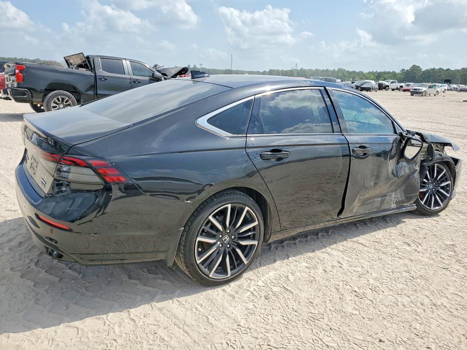 Photo 3 from auction – 2024 HONDA ACCORD with VIN 1HGCY2F80RA097434