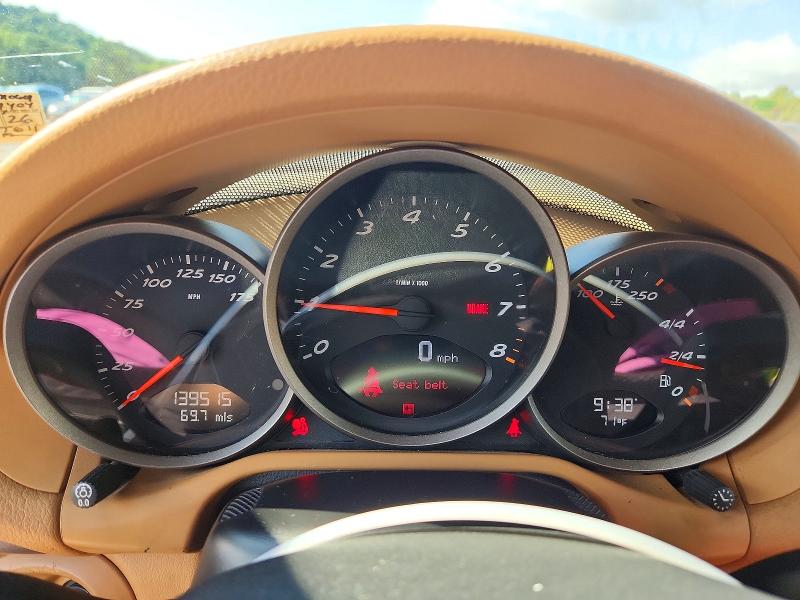 Photo 9 from auction – 2011 PORSCHE BOXSTER with VIN WP0CA2A80BS710601