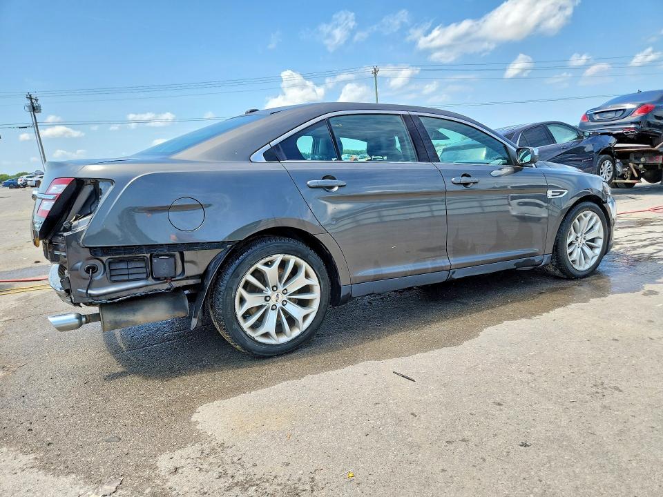 Photo 3 from auction – 2017 FORD TAURUS with VIN 1FAHP2F9XHG126164