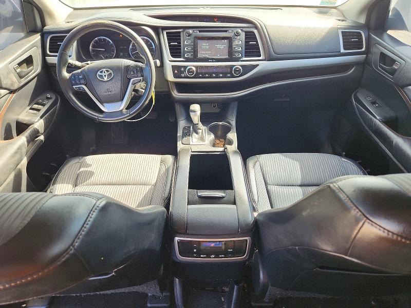 Photo 8 from auction – 2015 TOYOTA HIGHLANDER with VIN 5TDZKRFH7FS045798