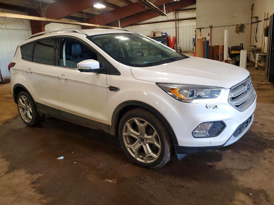 Photo 4 from auction – 2019 FORD ESCAPE with VIN 1FMCU9J98KUA33922