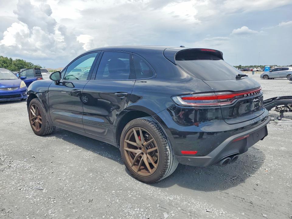 Photo 2 from auction – 2022 PORSCHE MACAN with VIN WP1AG2A51NLB22859