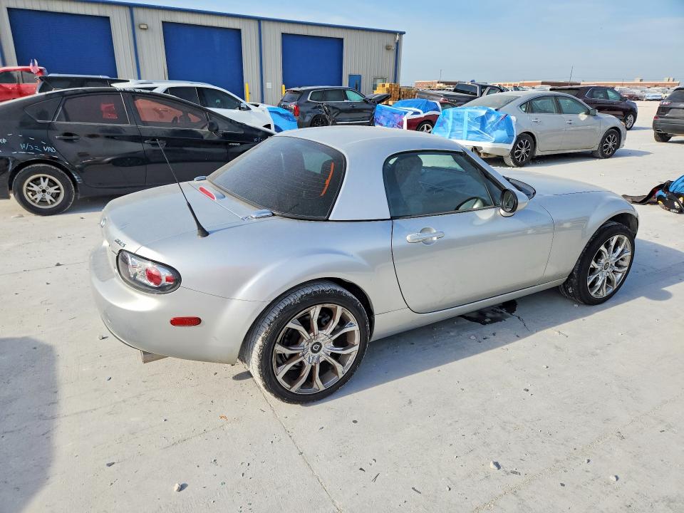 Photo 3 from auction – 2006 MAZDA MX-5 MIATA with VIN JM1NC25F360108059