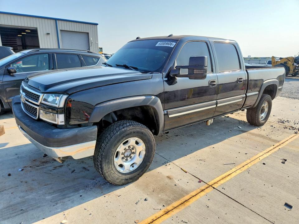 CHEVROLET SILVERADO 2005 with VIN 1GCHK23255F865816 - Photo from auction