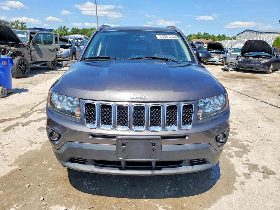 Photo 5 from auction – 2017 JEEP COMPASS with VIN 1C4NJDBB8HD104331