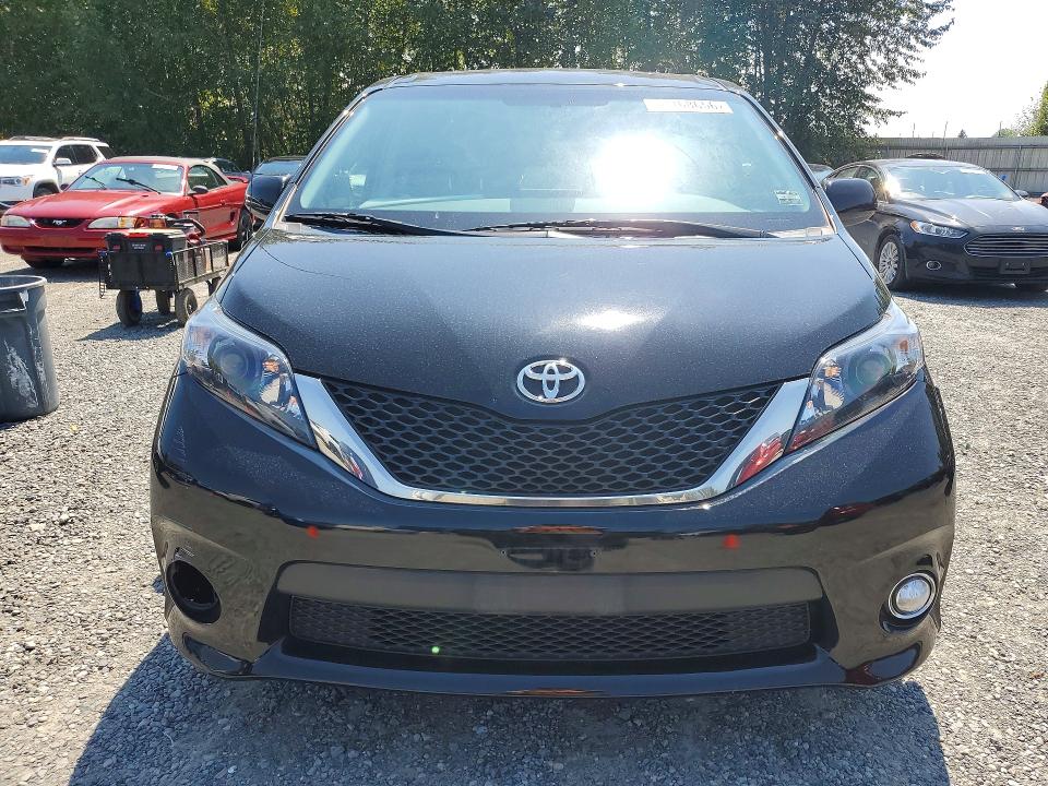 Photo 5 from auction – 2012 TOYOTA SIENNA with VIN 5TDXK3DC7CS218971
