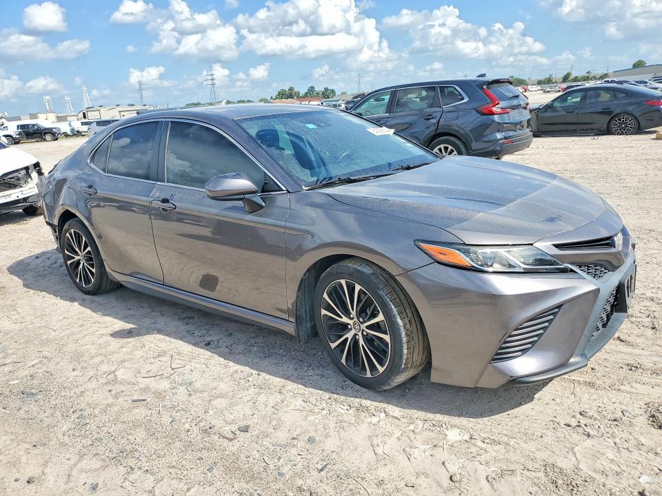 Photo 4 from auction – 2020 TOYOTA CAMRY with VIN 4T1G11AK2LU866146