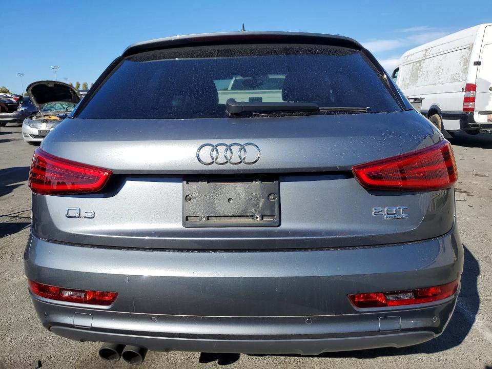 صورة رقم 6 من المزاد - 2015 AUDI Q3 مع VIN WA1GFCFS9FR011388