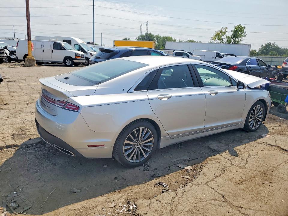 Photo 3 from auction – 2018 LINCOLN MKZ with VIN 3LN6L5C97JR605445