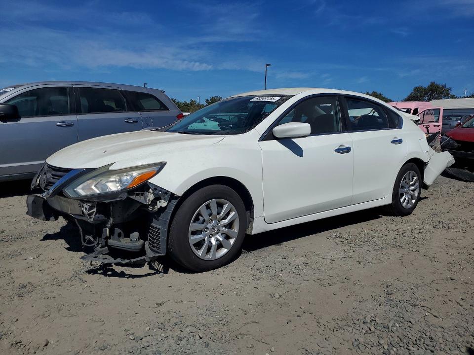 NISSAN ALTIMA 2016 with VIN 1N4AL3AP7GC250827 - Photo from auction