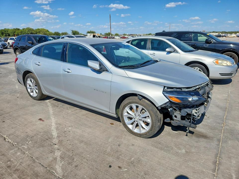 Photo 4 from auction – 2019 CHEVROLET MALIBU with VIN 1G1ZD5ST1KF115991