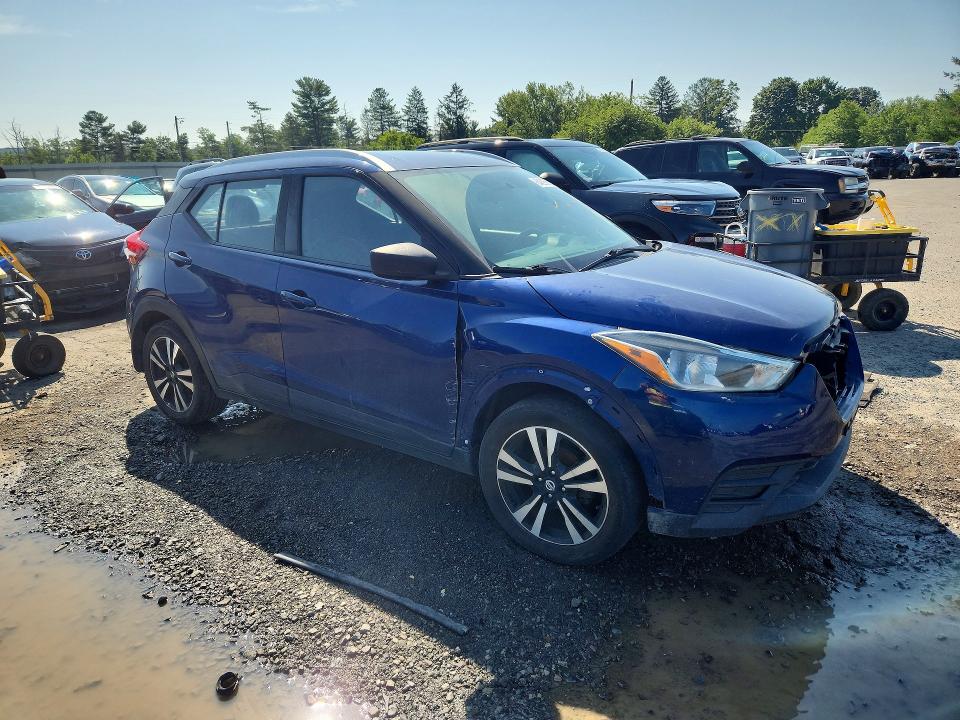 Photo 4 from auction – 2018 NISSAN KICKS with VIN 3N1CP5CU4JL521380