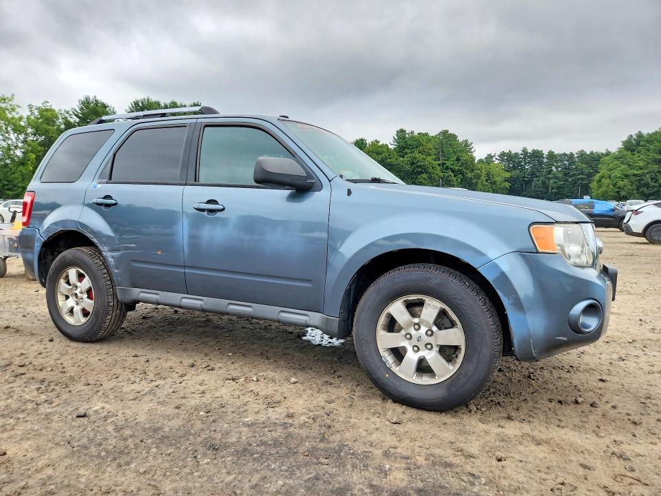 Photo 4 from auction – 2010 FORD ESCAPE with VIN 1FMCU9EG8AKD15674