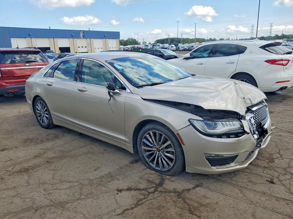 Photo 4 from auction – 2017 LINCOLN MKZ with VIN 3LN6L5A96HR612996