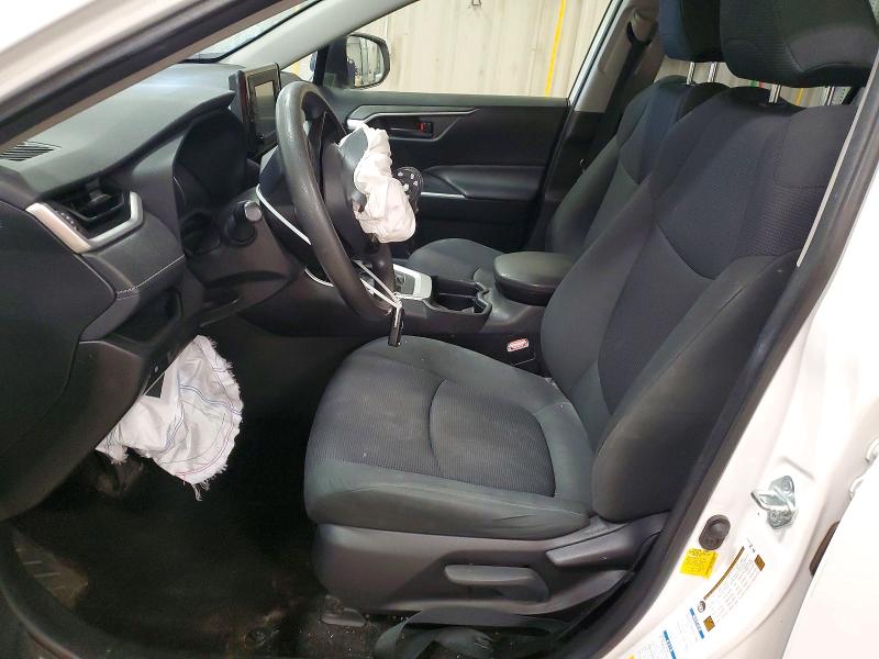 Photo 7 from auction – 2019 TOYOTA RAV4 with VIN JTMF1RFV4KD019029