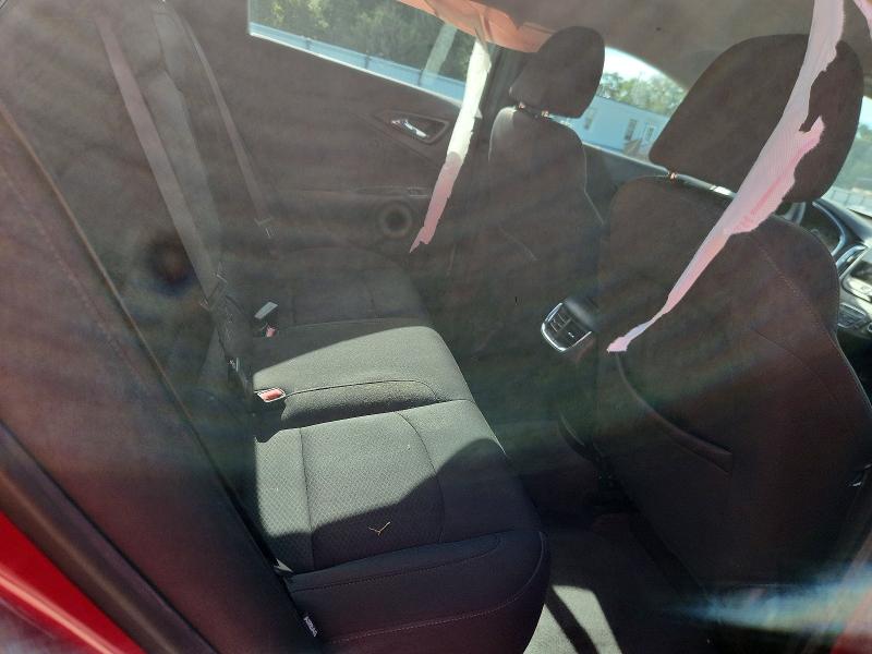 Photo 10 from auction – 2019 CHEVROLET MALIBU with VIN 1G1ZD5ST4KF195920