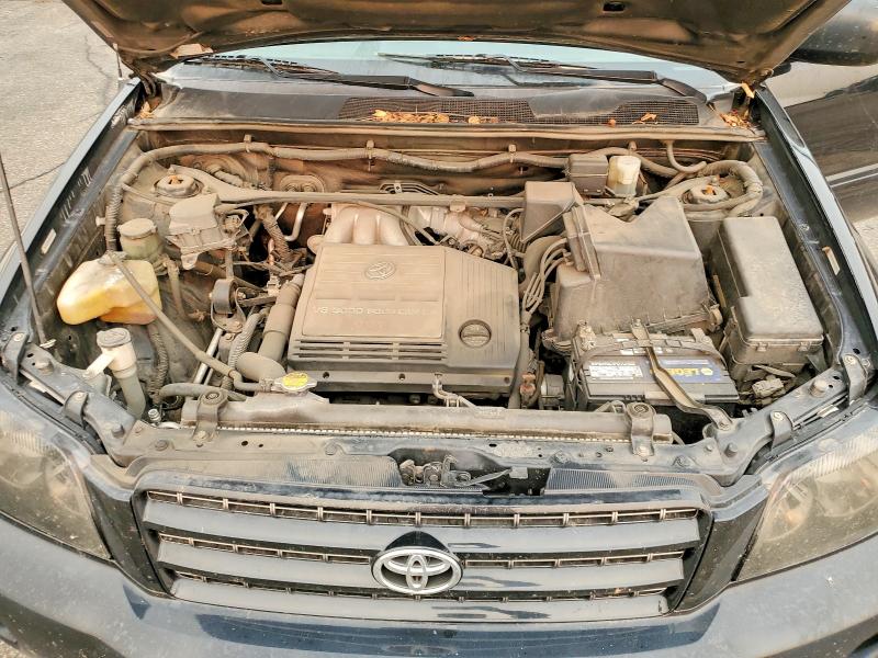 Photo 11 from auction – 2003 TOYOTA HIGHLANDER with VIN JTEHF21A930120027