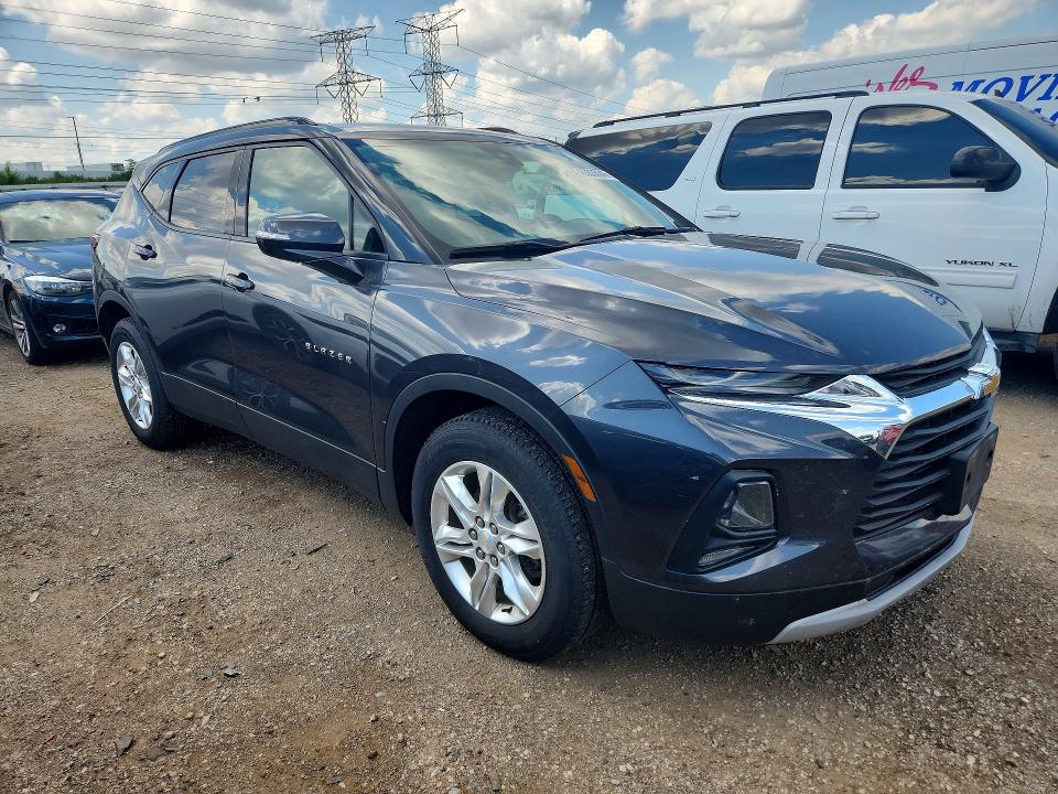 Photo 4 from auction – 2022 CHEVROLET BLAZER with VIN 3GNKBJRS4NS226689