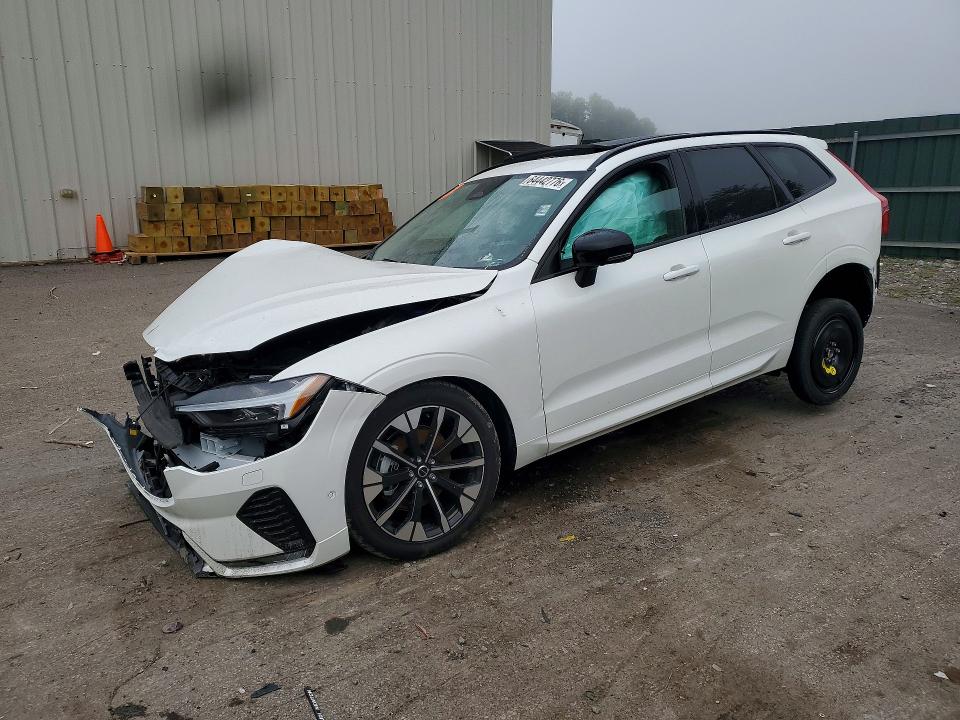 2026 VOLVO XC60