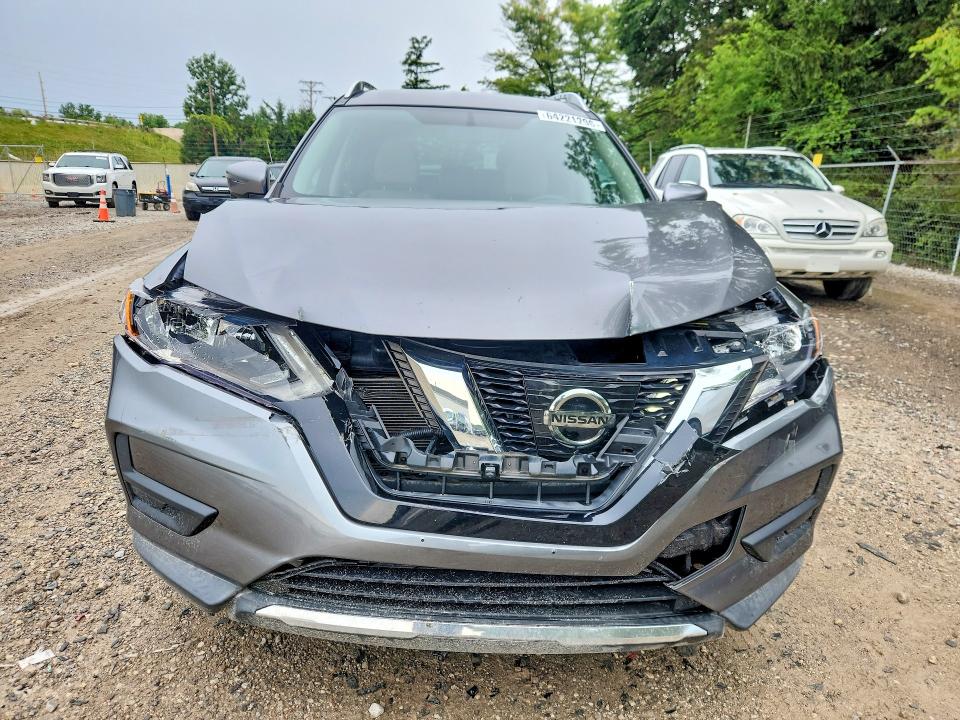 Foto 5 de la subasta – 2017 NISSAN ROGUE con VIN KNMAT2MV8HP600054