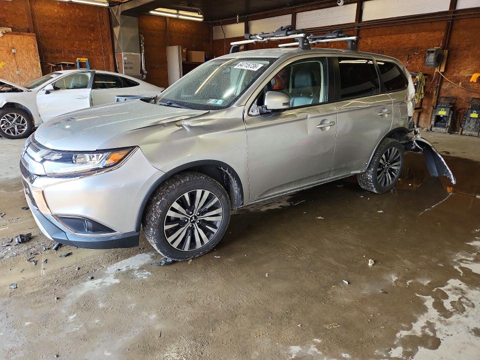 MITSUBISHI OUTLANDER 2019 with VIN JA4AZ3A32KZ019078 - Photo from auction