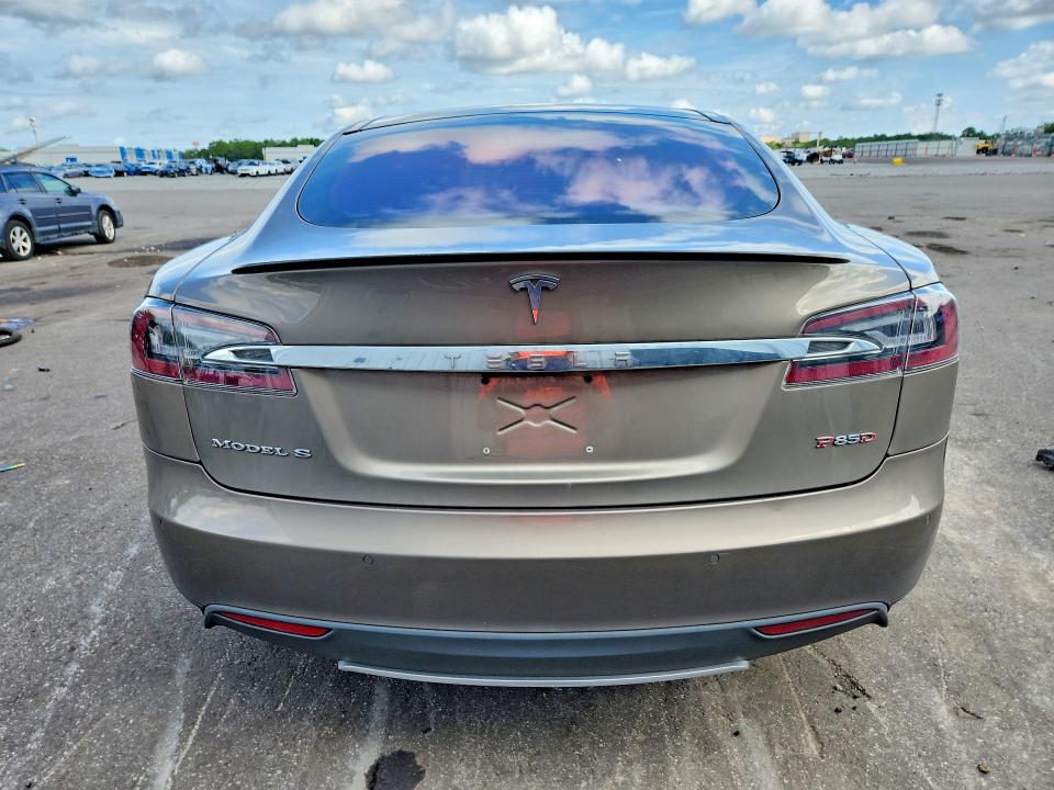 Photo 6 from auction – 2015 TESLA MODEL S with VIN 5YJSA1H45FF089187