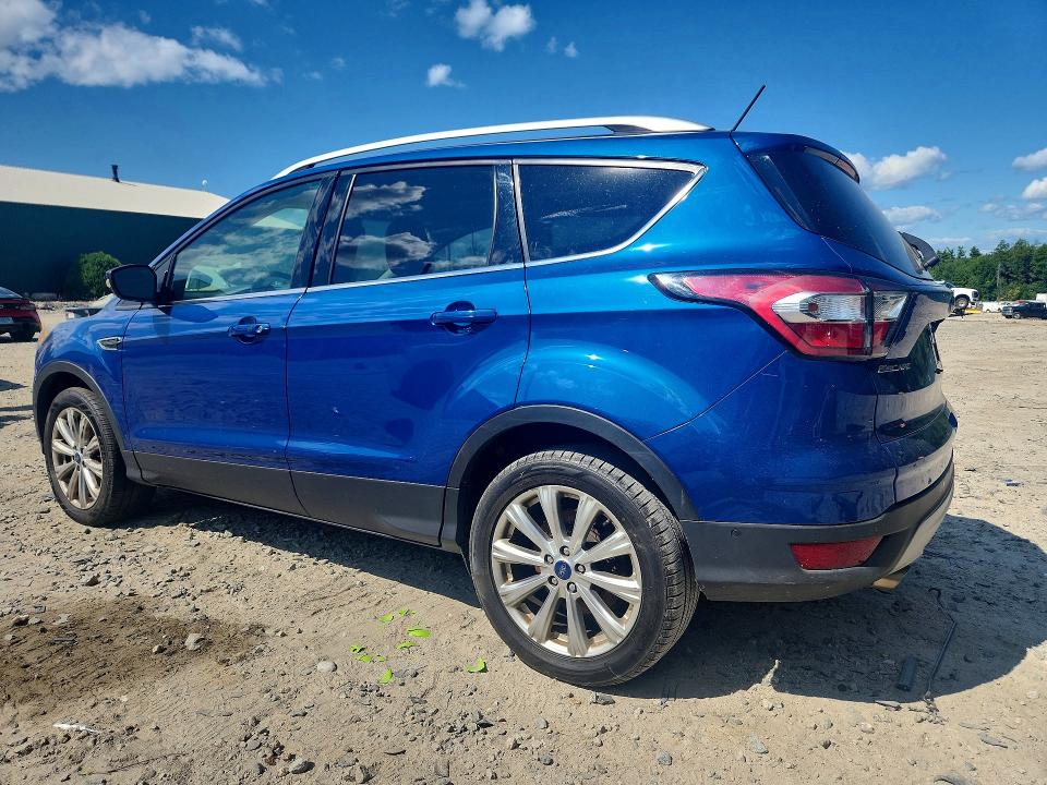 Photo 2 from auction – 2018 FORD ESCAPE with VIN 1FMCU9J9XJUA77077