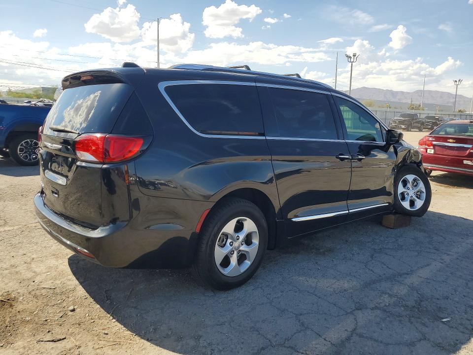 Zdjęcie 3 z aukcji – 2017 CHRYSLER PACIFICA z VIN 2C4RC1EG9HR757359