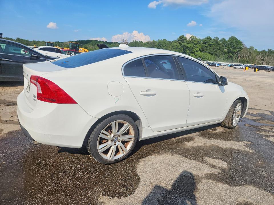 Photo 3 from auction – 2012 VOLVO S60 with VIN YV1902FH3C2042648