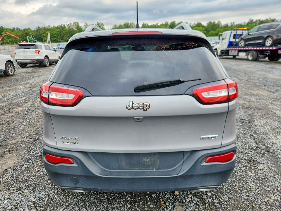 Photo 6 from auction – 2015 JEEP CHEROKEE with VIN 1C4PJMCS0FW758250