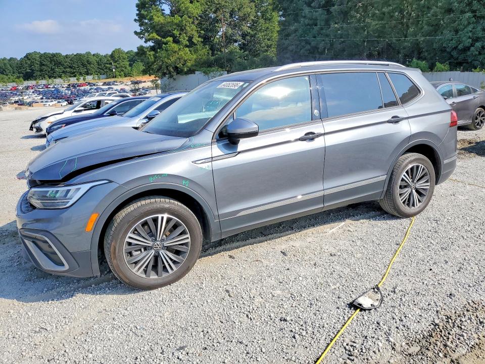 Снимка 1 от търг – 2024 VOLKSWAGEN TIGUAN с VIN 3VV5B7AX6RM211302