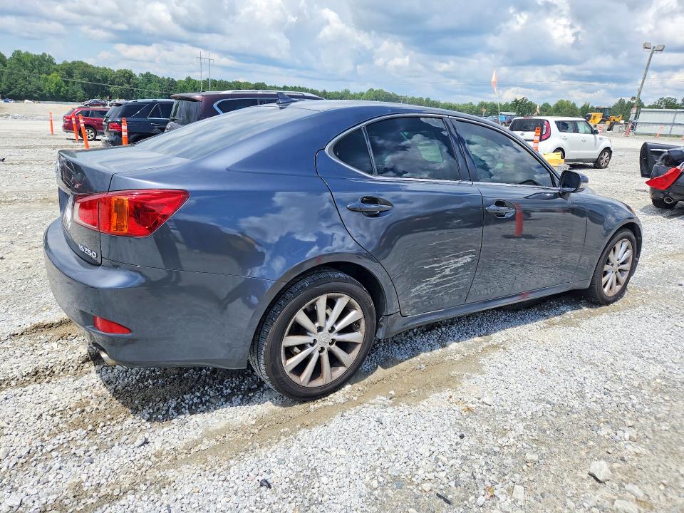 Photo 3 from auction – 2009 LEXUS IS with VIN JTHCK262495031973