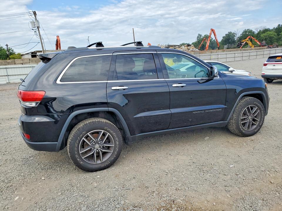 Photo 3 from auction – 2017 JEEP GRAND CHEROKEE with VIN 1C4RJFBG5HC863565