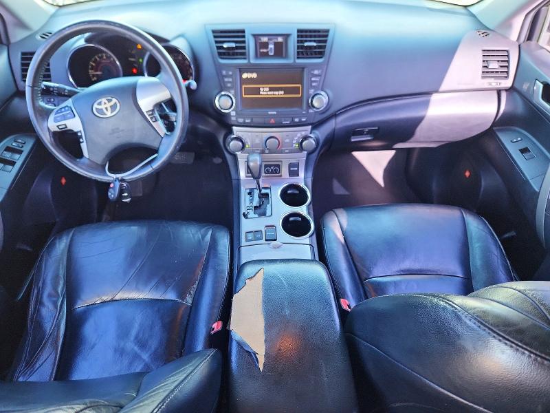 Photo 8 from auction – 2012 TOYOTA HIGHLANDER with VIN 5TDBK3EH3CS128656