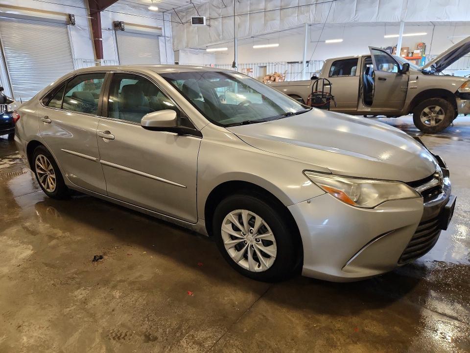Photo 4 from auction – 2016 TOYOTA CAMRY with VIN 4T4BF1FK8GR573870