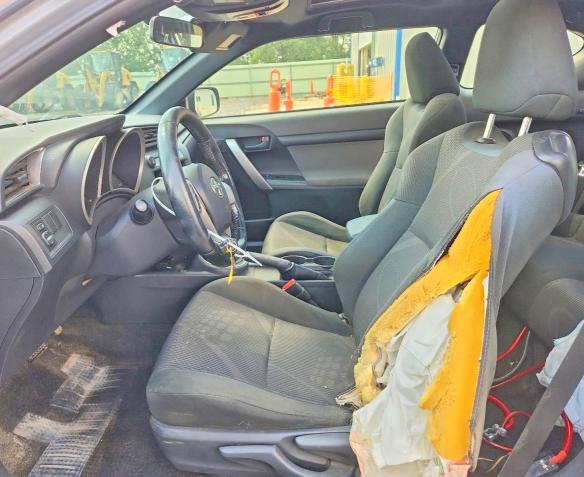 Photo 7 from auction – 2013 SCION TC with VIN JTKJF5C78D3047718
