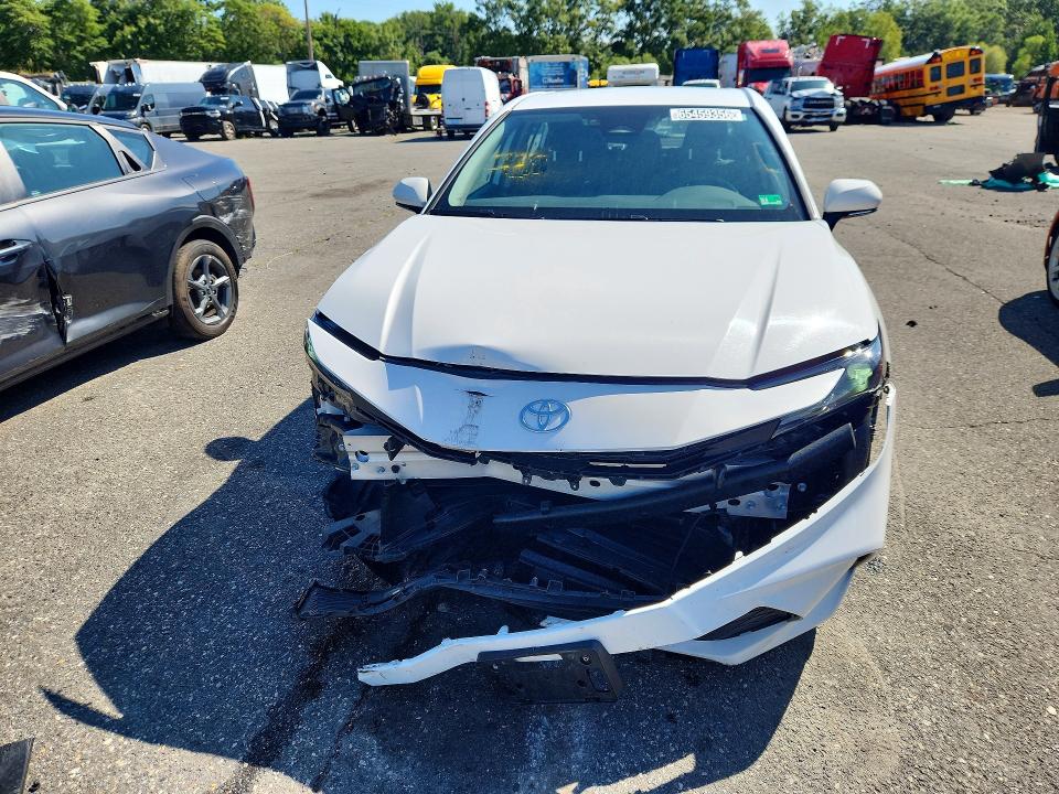 Photo 5 from auction – 2025 TOYOTA CAMRY with VIN 4T1DAACK2SU094519